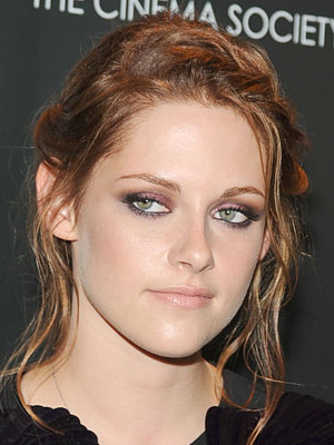 kristen stewart eye makeup. Kristen Stewart/Getty Images